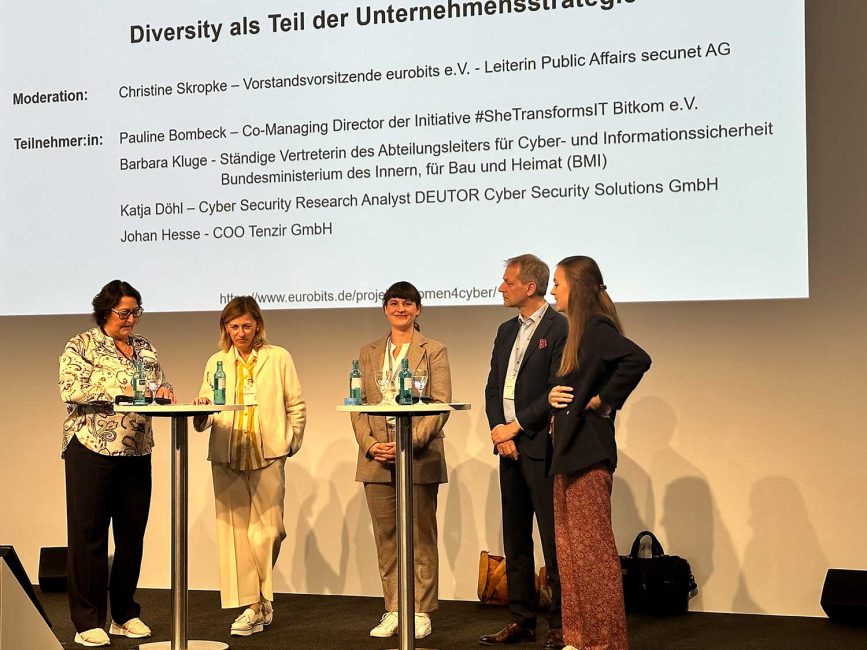 katja-it-sa-2023-web